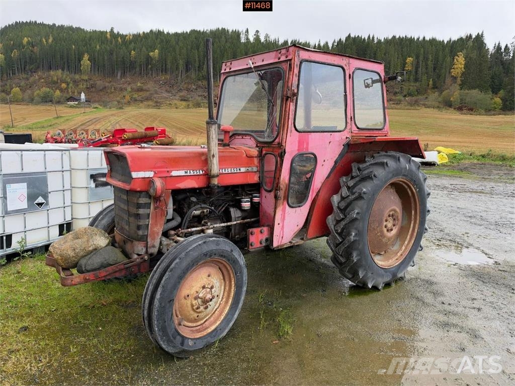 Massey Ferguson 148 Traktori
