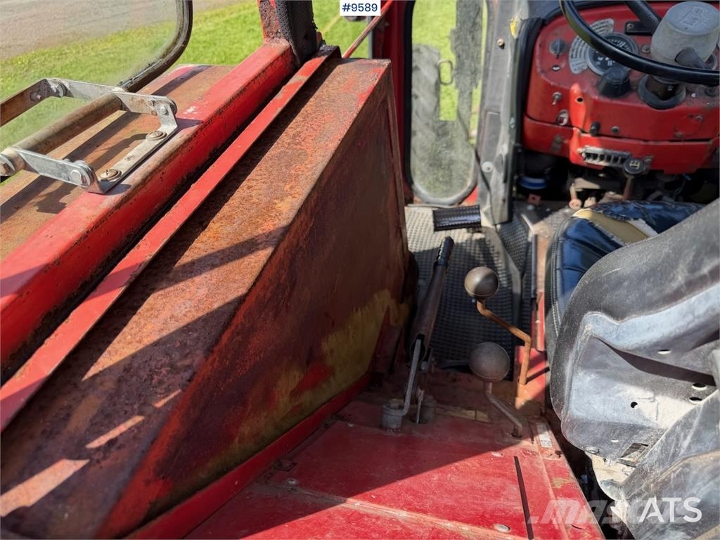 Massey Ferguson 240 トラクター
