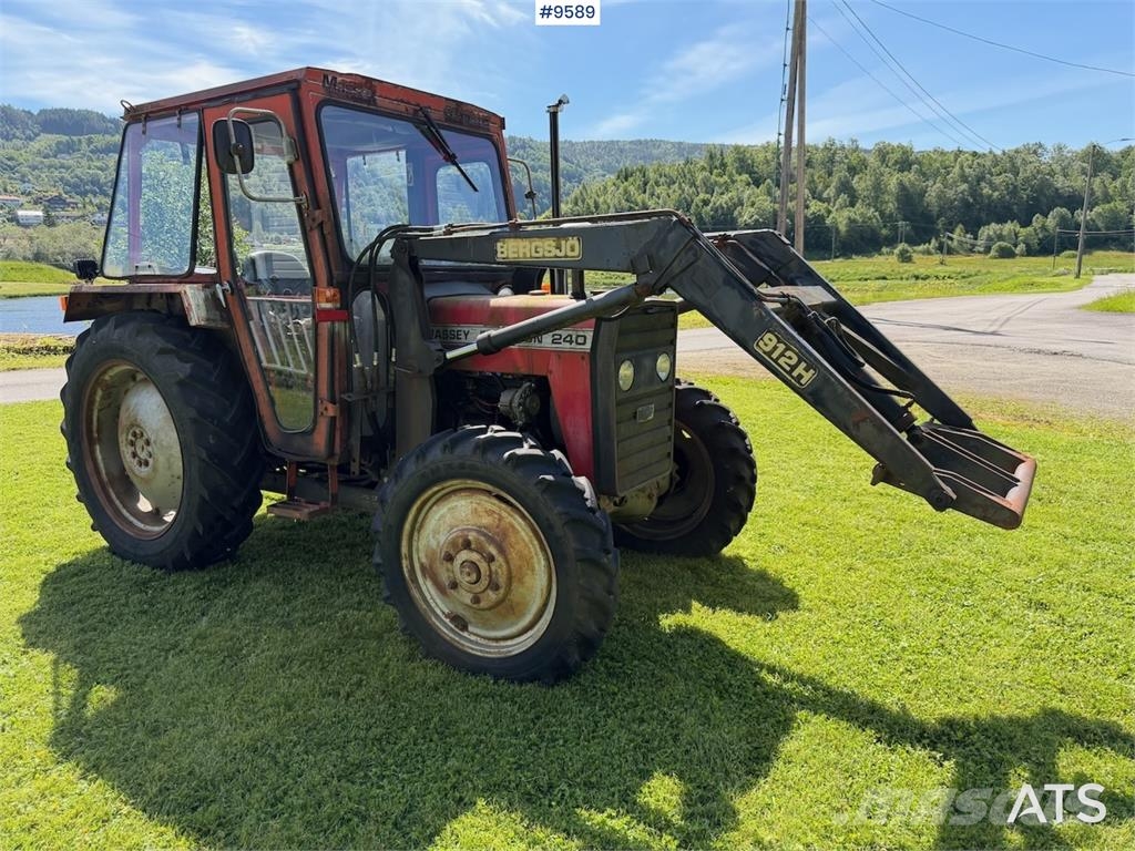 Massey Ferguson 240 トラクター