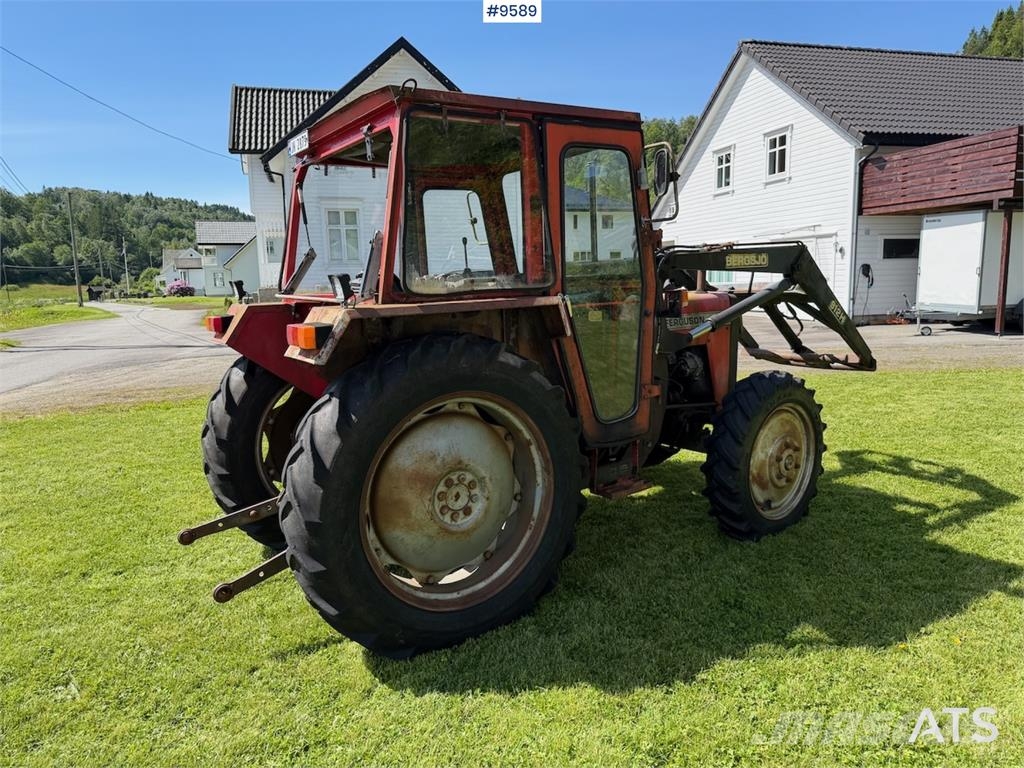Massey Ferguson 240 トラクター
