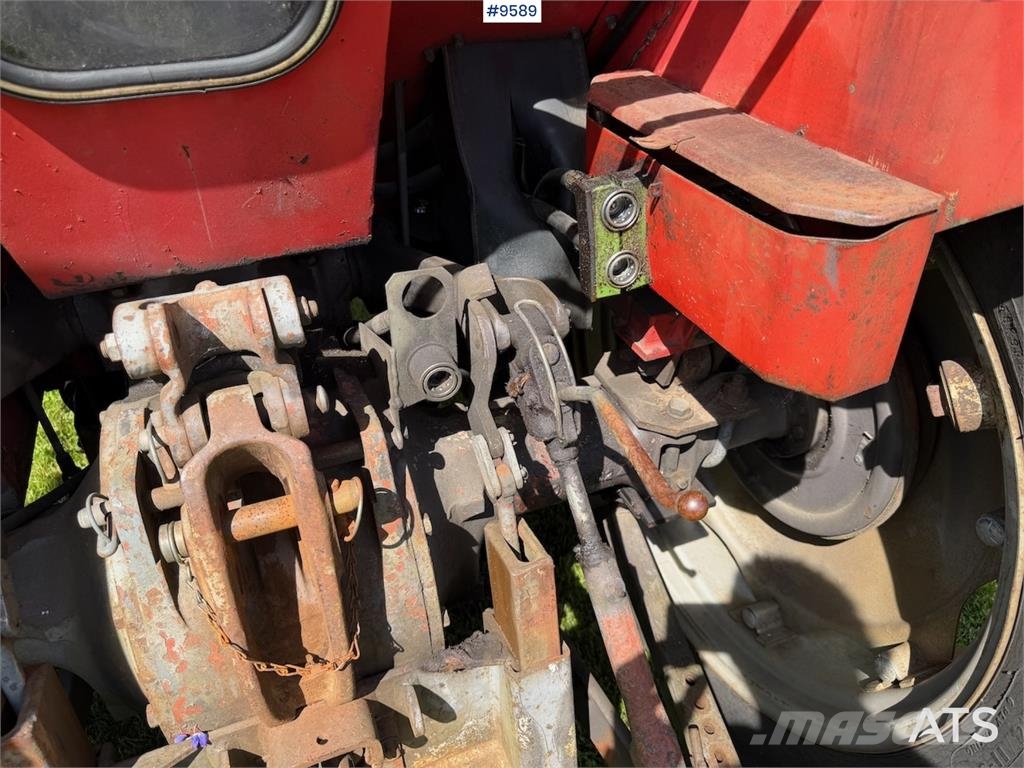 Massey Ferguson 240 トラクター