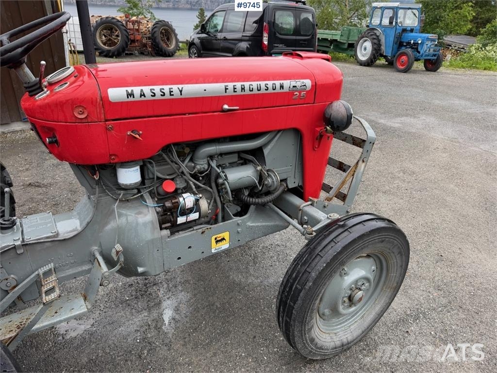 Massey Ferguson 25 トラクター