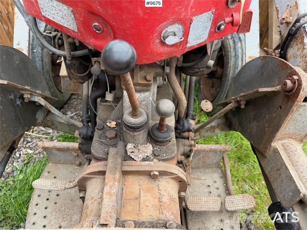 Massey Ferguson 35 トラクター