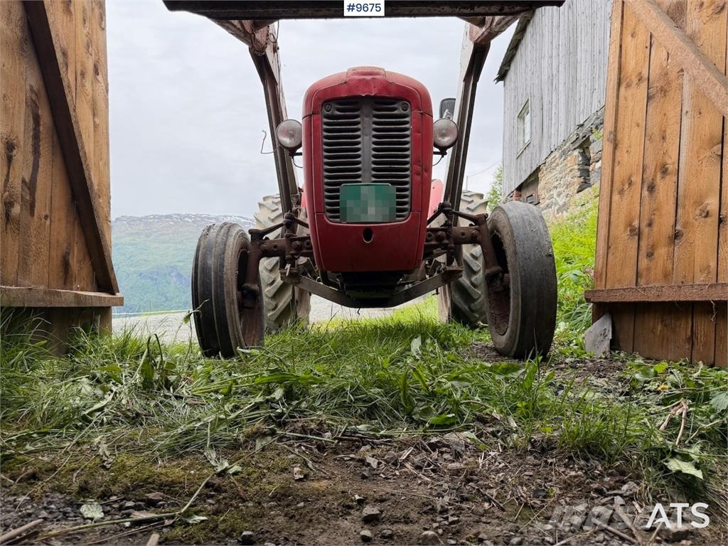 Massey Ferguson 35 トラクター