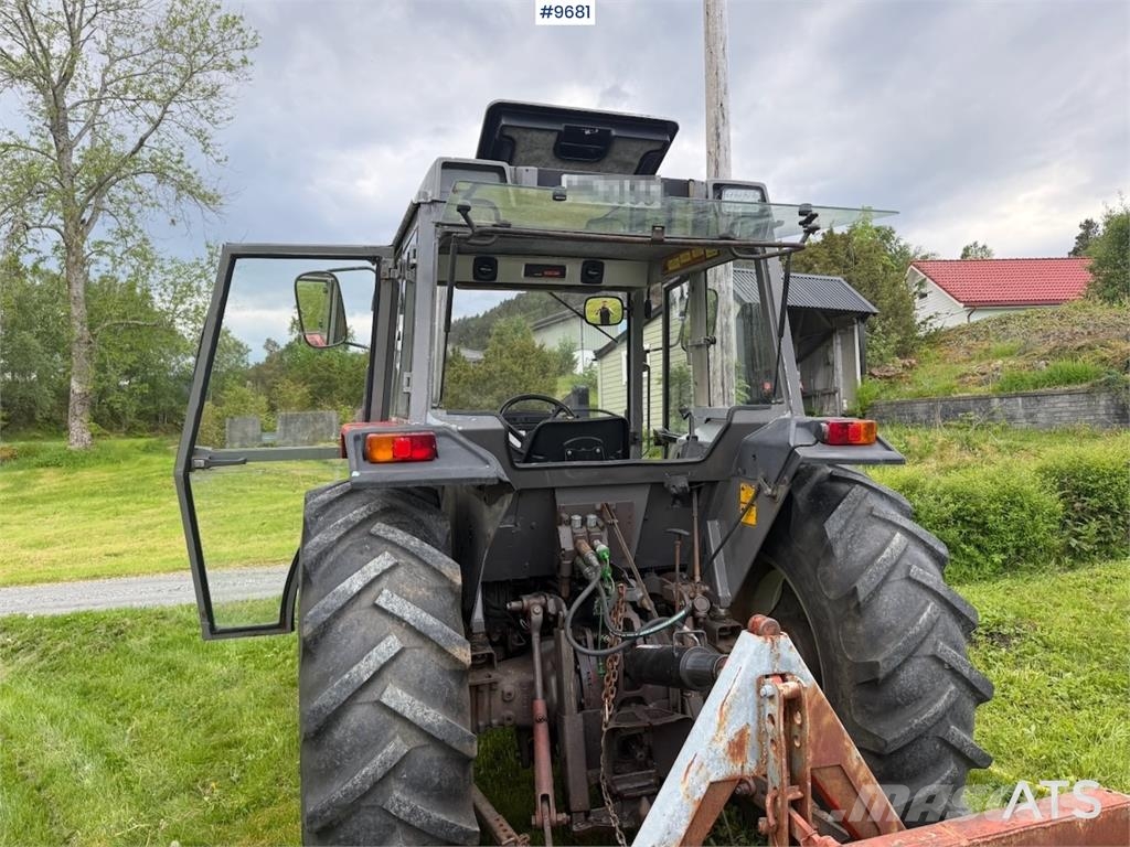 Massey Ferguson 360 トラクター