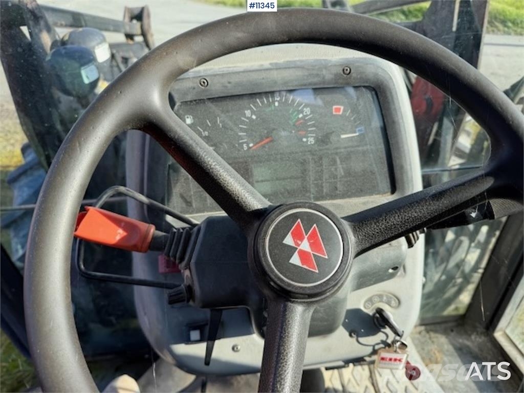 Massey Ferguson 4255 الجرارات