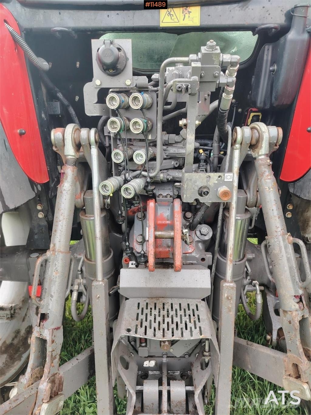 Massey Ferguson 5612 Traktori