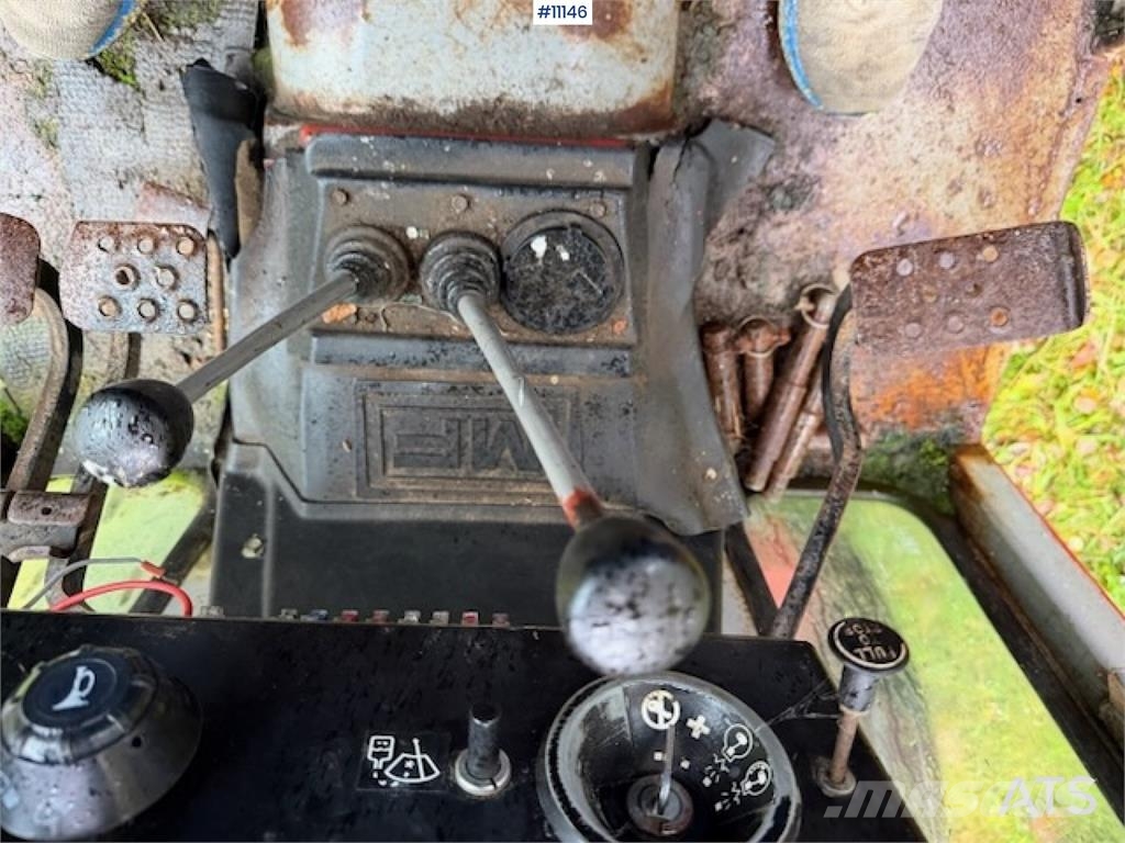 Massey Ferguson 565 Traktorer