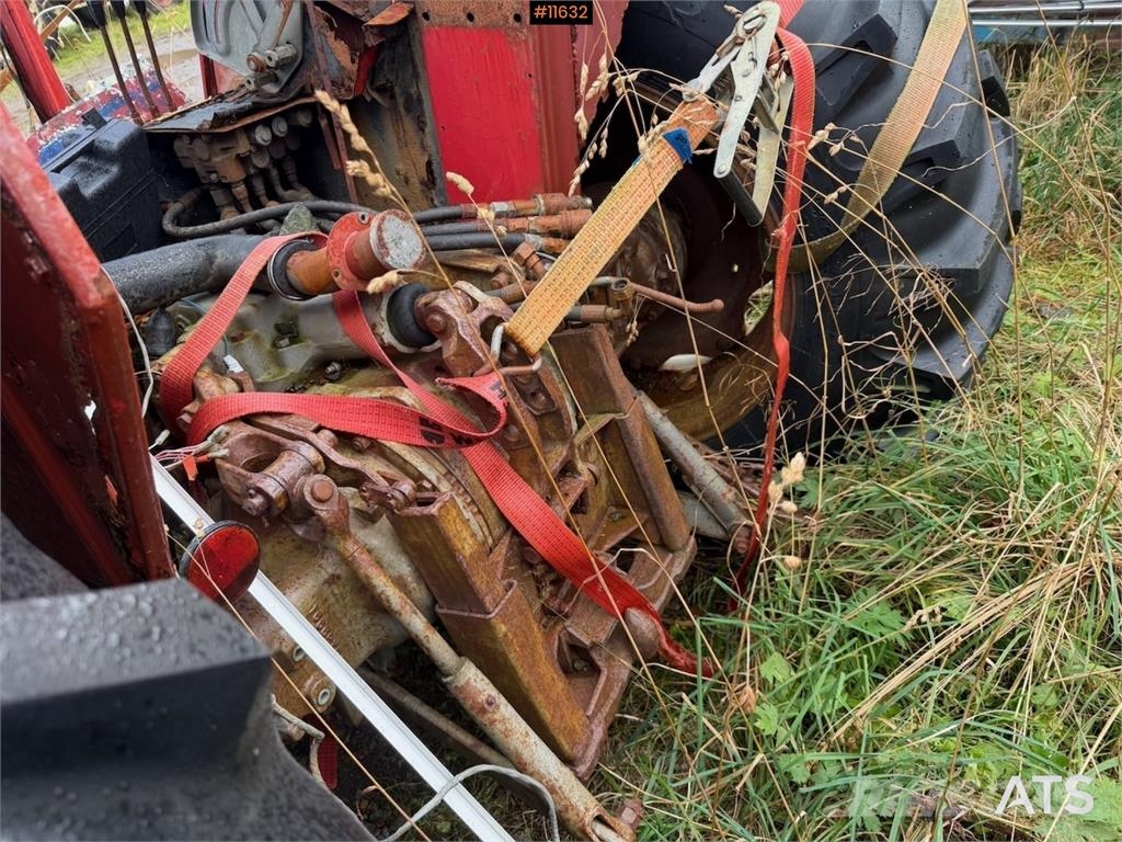 Massey Ferguson 565 Traktorer
