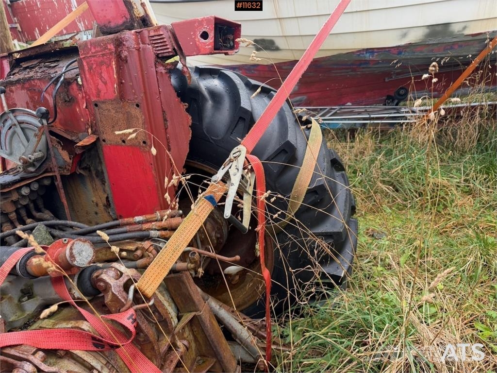 Massey Ferguson 565 Traktorer