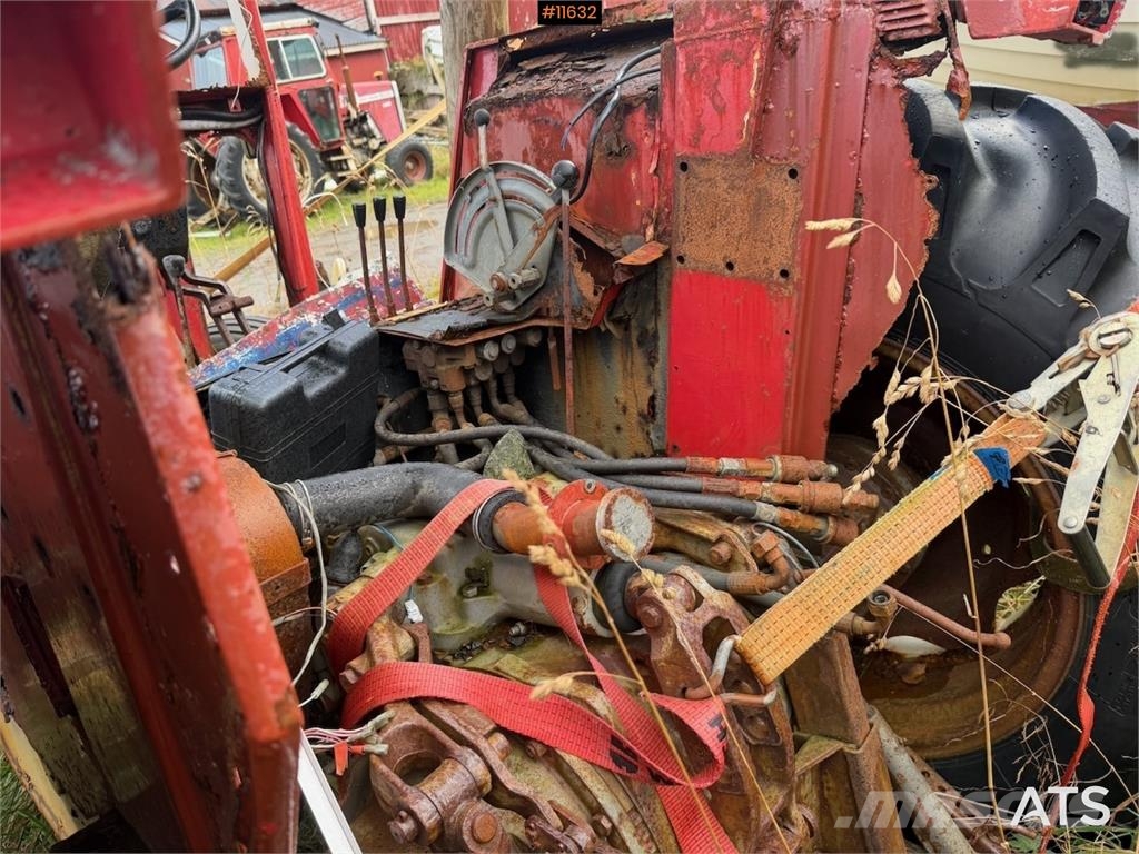 Massey Ferguson 565 Traktorer