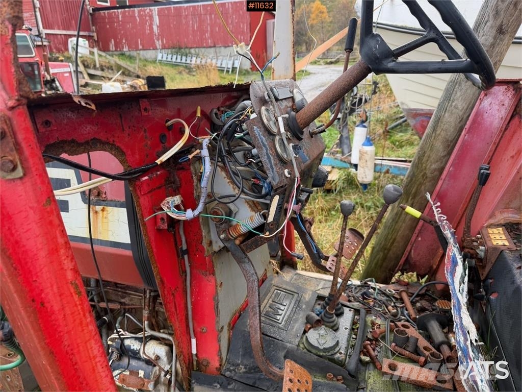 Massey Ferguson 565 Traktorer