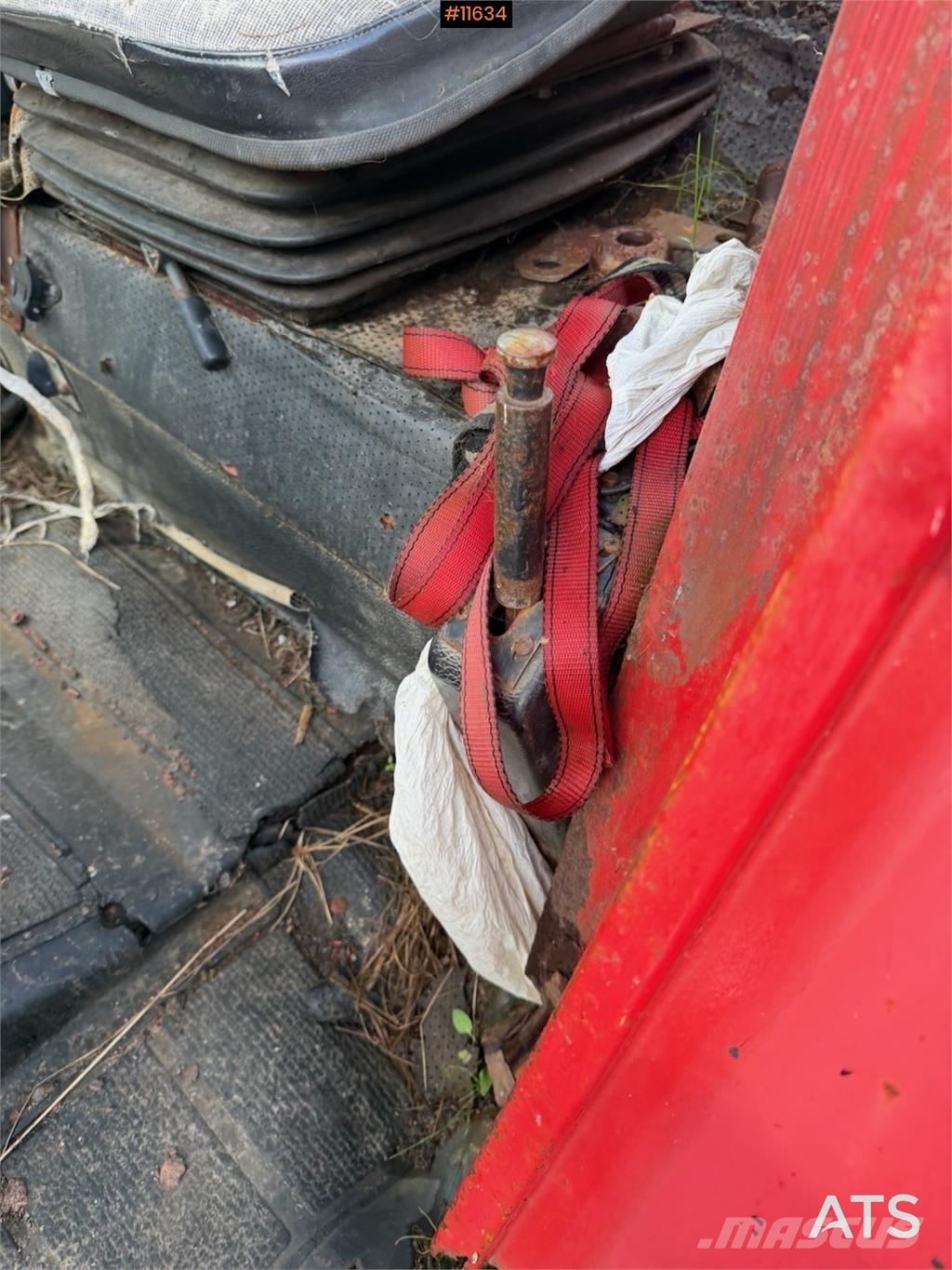 Massey Ferguson 575 Traktorer