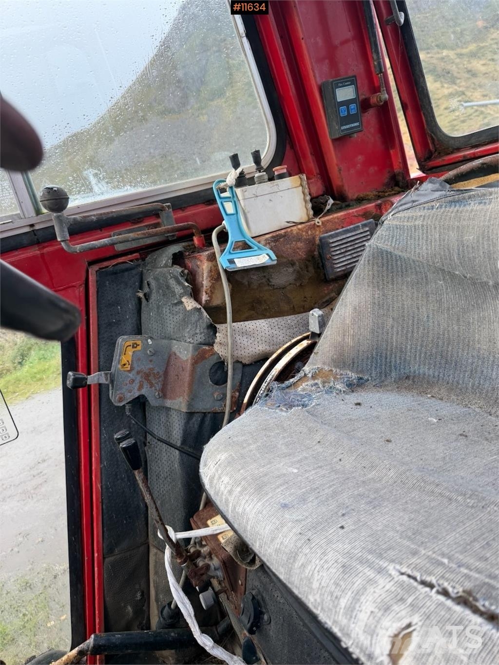 Massey Ferguson 575 Traktorer