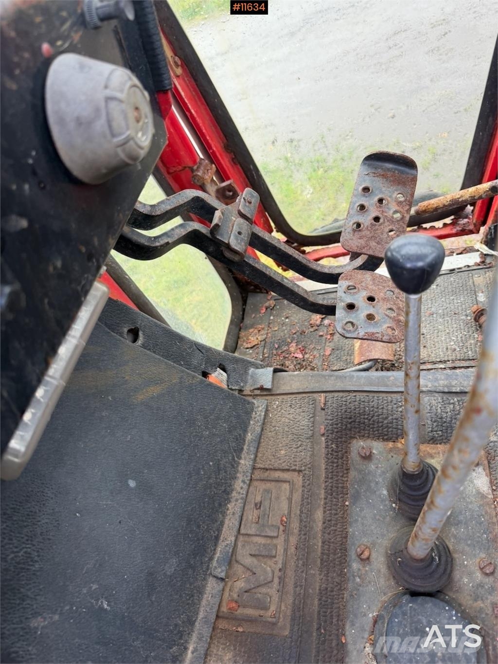 Massey Ferguson 575 Traktorer