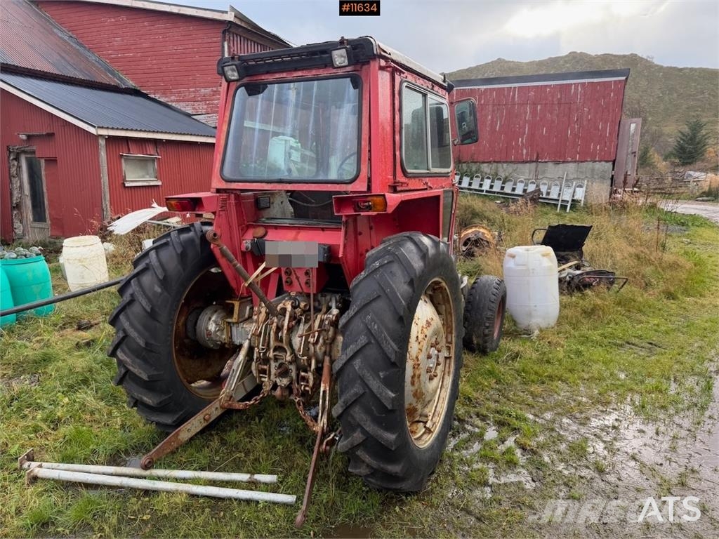 Massey Ferguson 575 Traktorer
