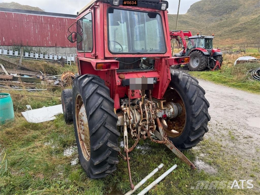 Massey Ferguson 575 Traktorer