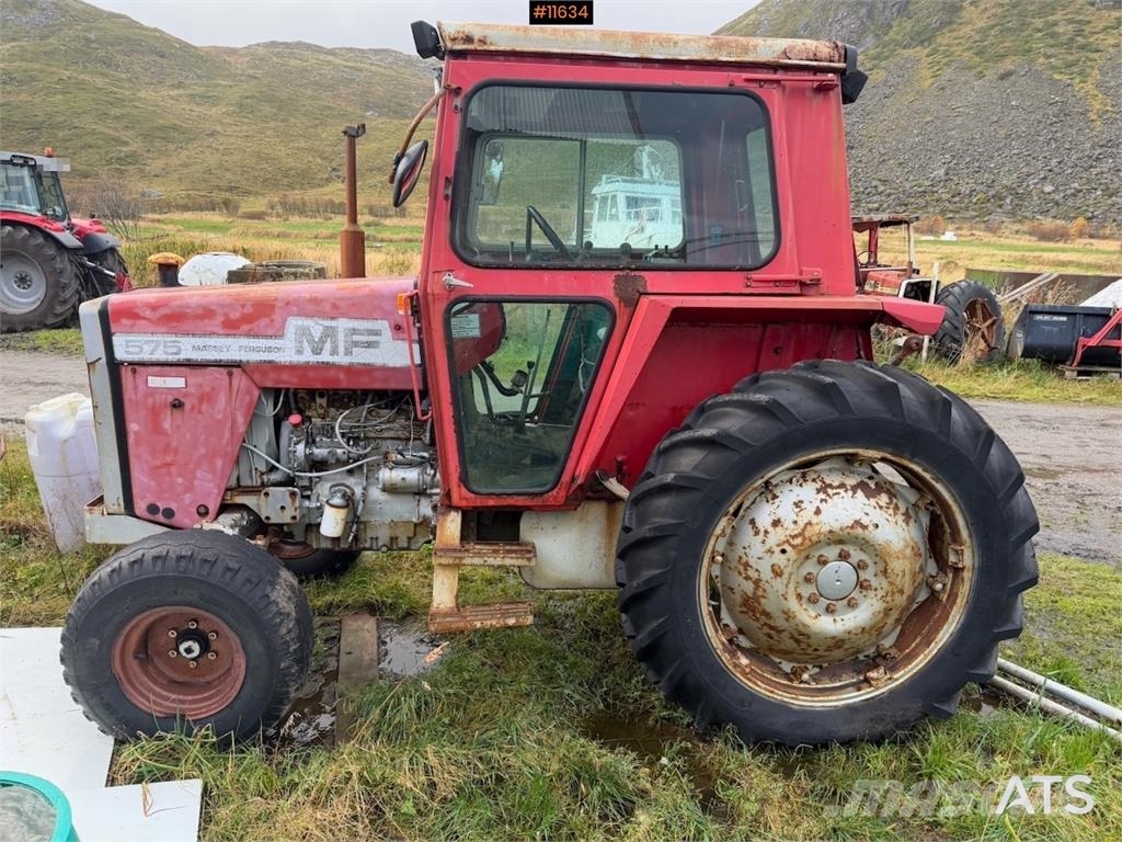 Massey Ferguson 575 Traktorer