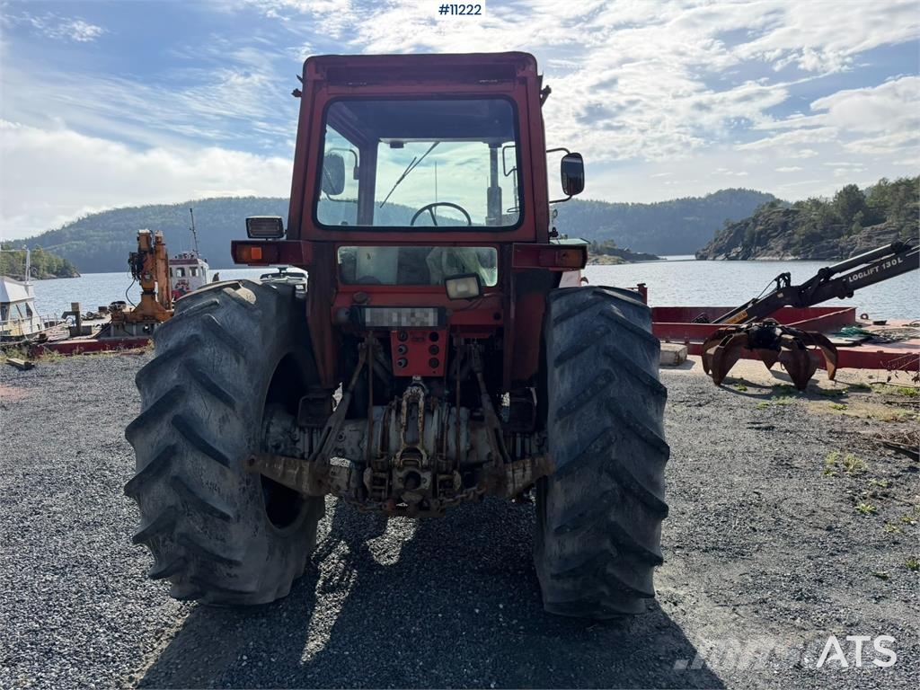 Massey Ferguson 590 Traktorji