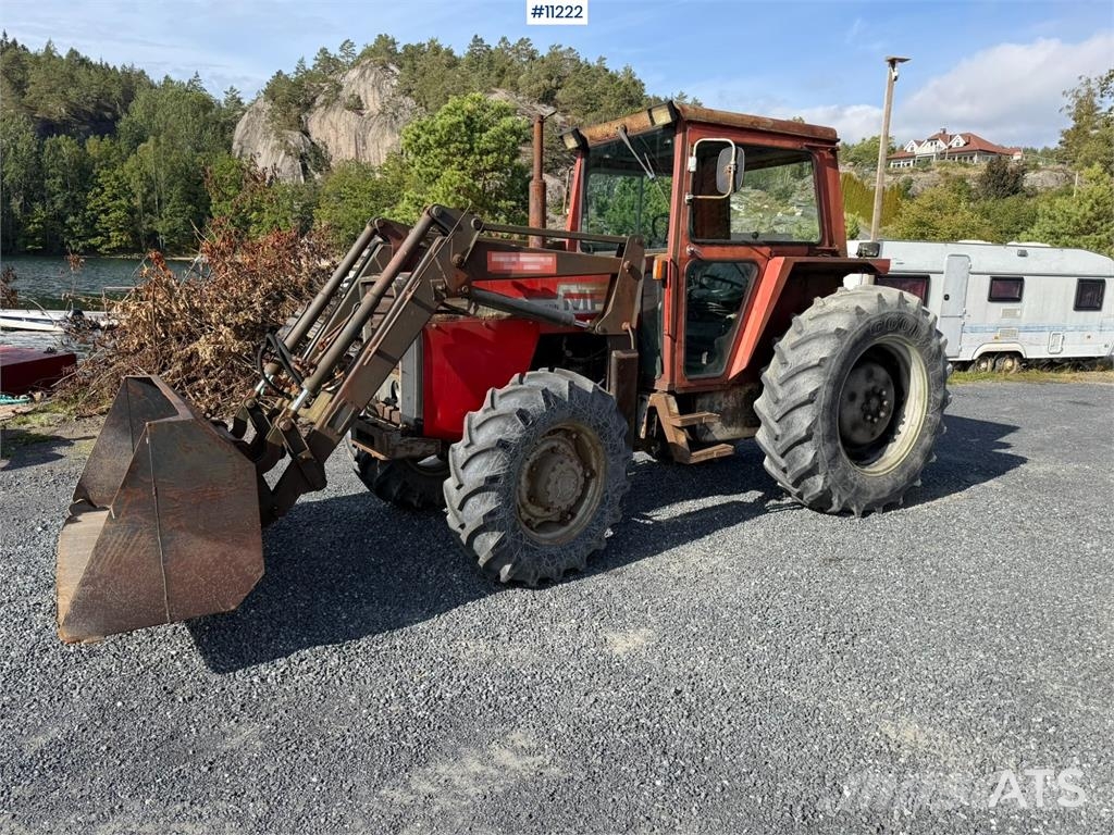 Massey Ferguson 590 Traktorji