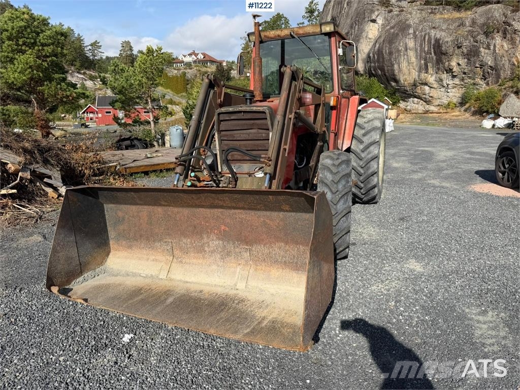 Massey Ferguson 590 Traktorji
