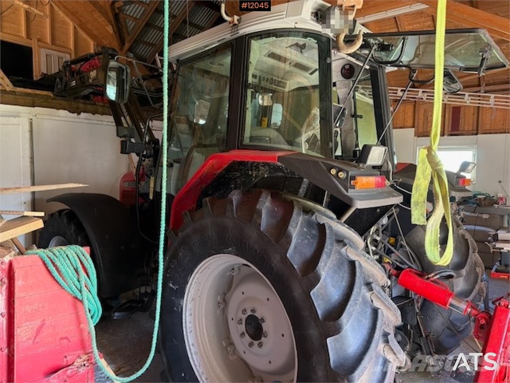 Massey Ferguson 6255 4x4 traktor m.frontlaster الجرارات