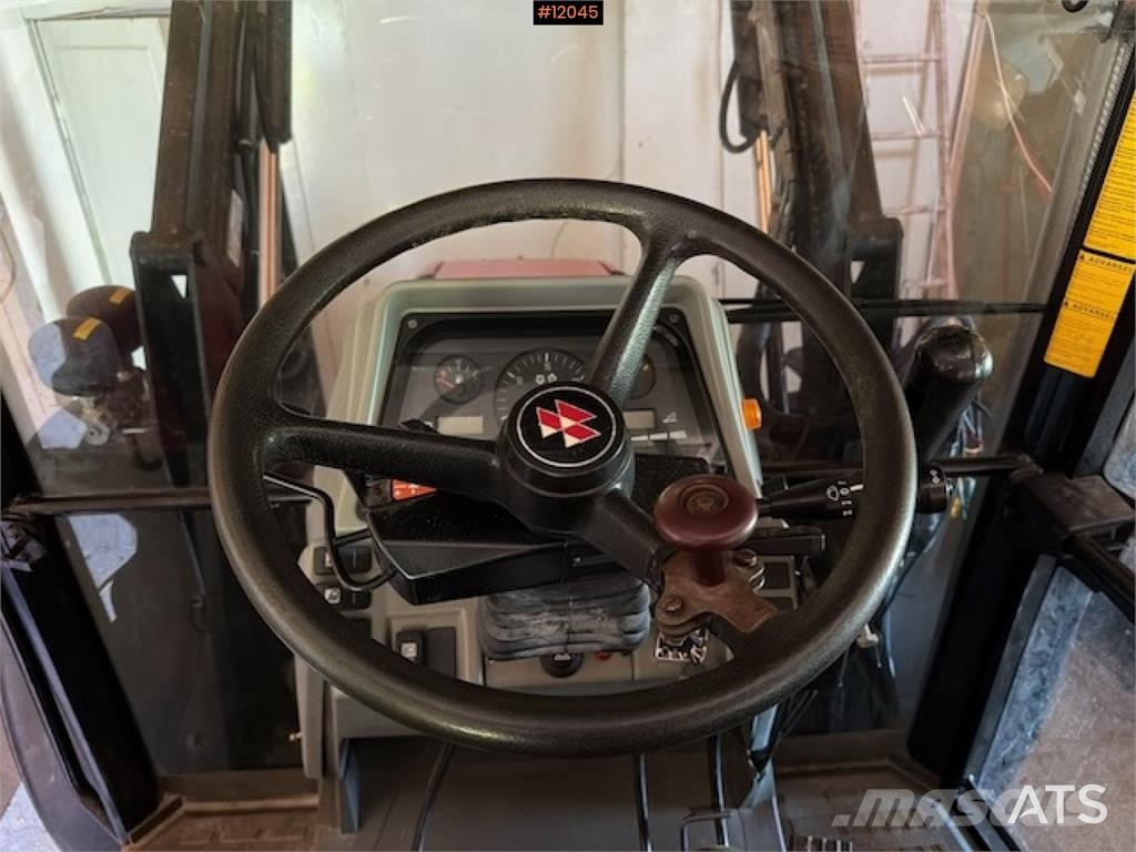Massey Ferguson 6255 4x4 traktor m.frontlaster الجرارات