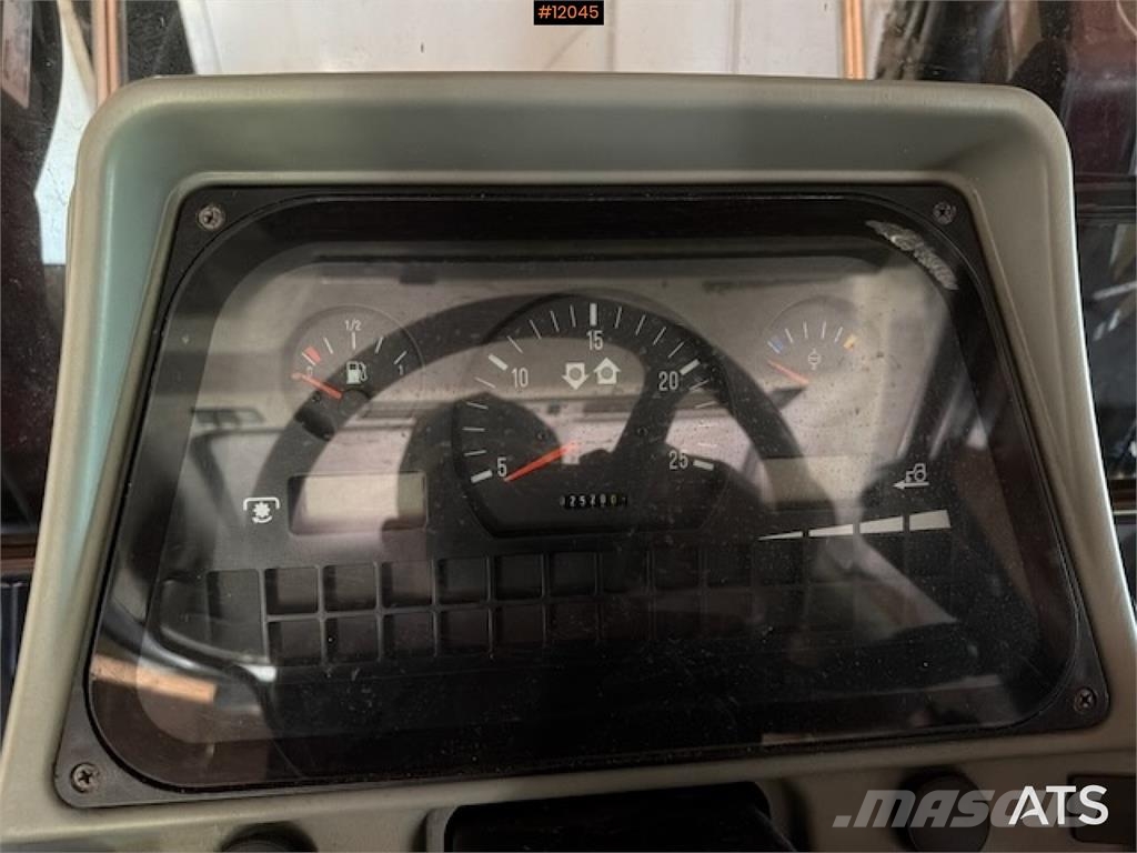 Massey Ferguson 6255 4x4 traktor m.frontlaster الجرارات