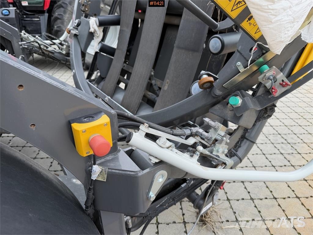 Massey Ferguson RB 4160V Andre gressmaskiner