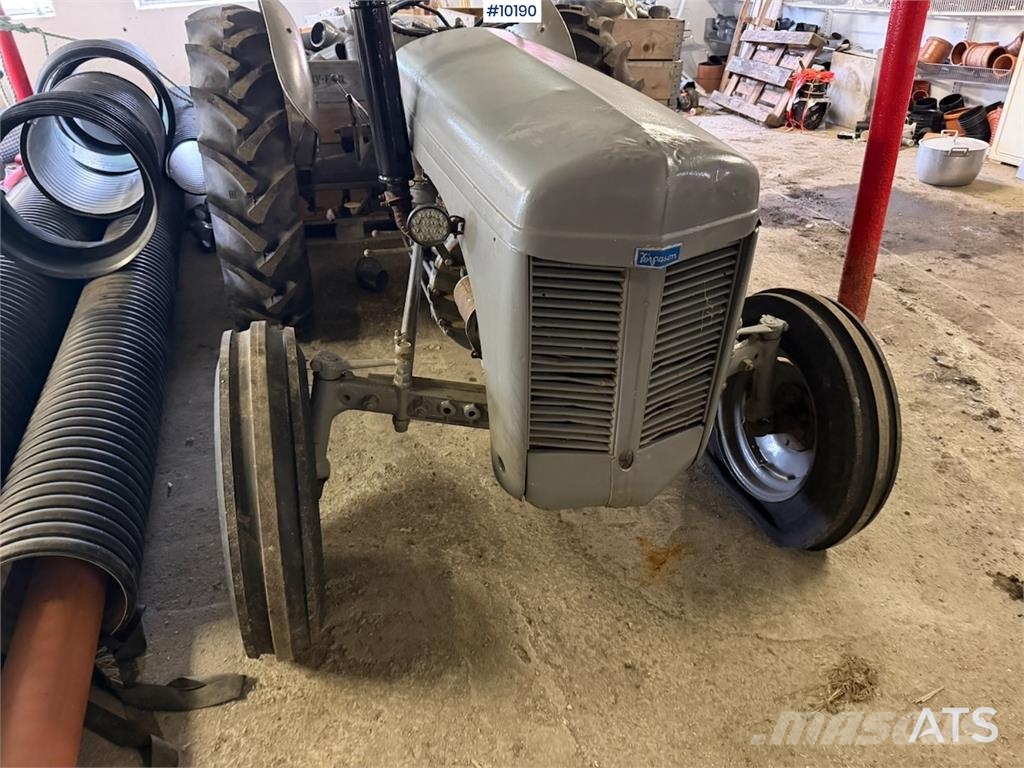 Massey Ferguson TE 20 Gråtass Traktory