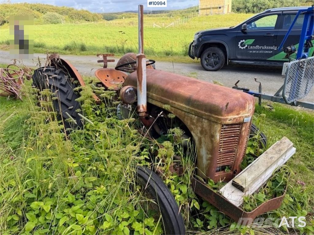 Massey Ferguson TE 20 rep objekt Tractors
