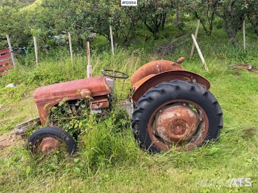 Massey Ferguson TE 20 rep objekt Tractors