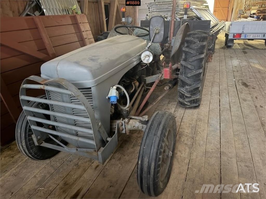 Massey Ferguson TE20 Tractors