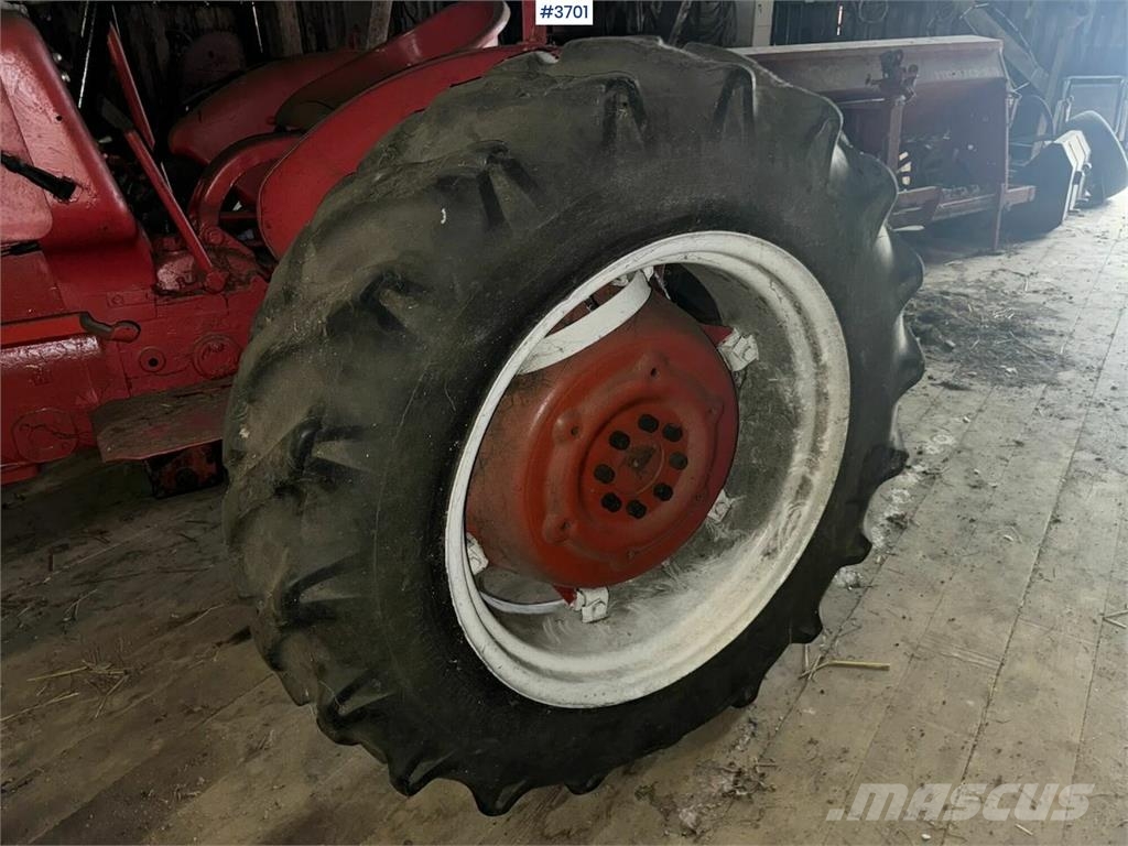 McCormick D-436 Traktorer