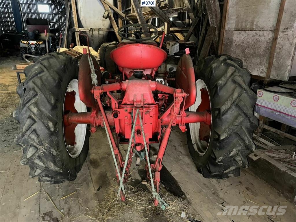 McCormick D-436 Traktorer