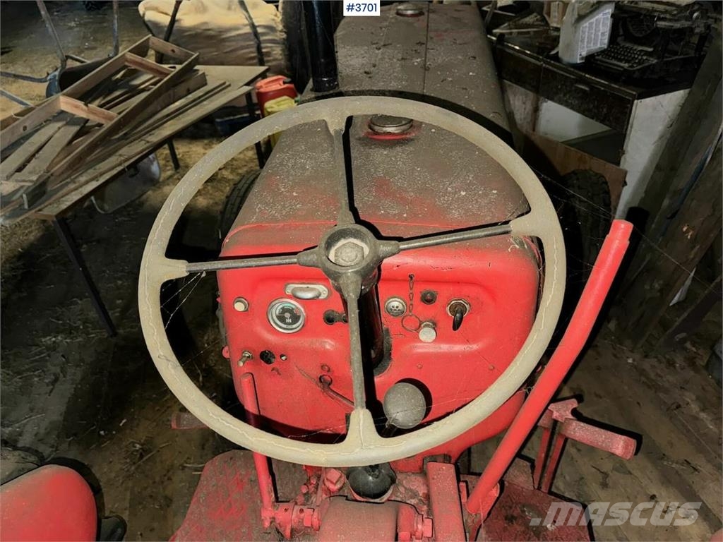 McCormick D-436 Traktorer