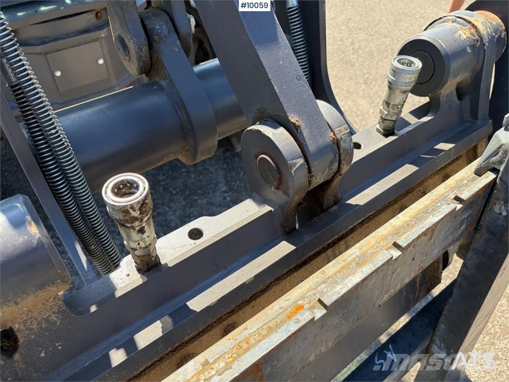 Mecalac AS600 Tekerlekli yükleyiciler