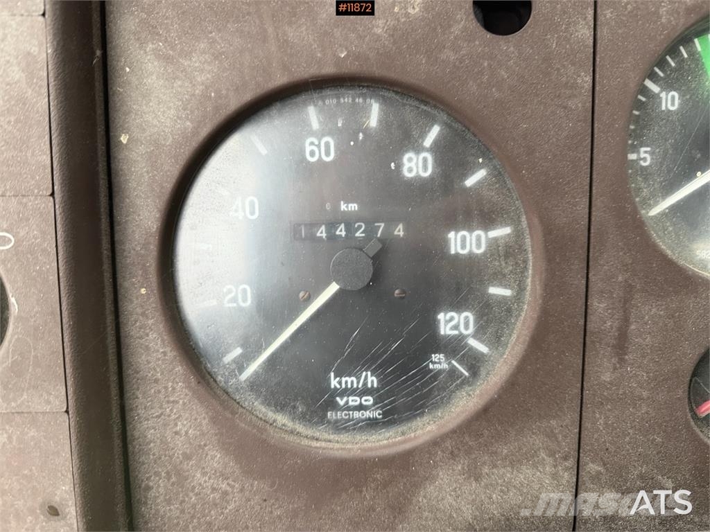Mercedes-Benz 1317 المنصات الهوائية المثبتة على شاحنة