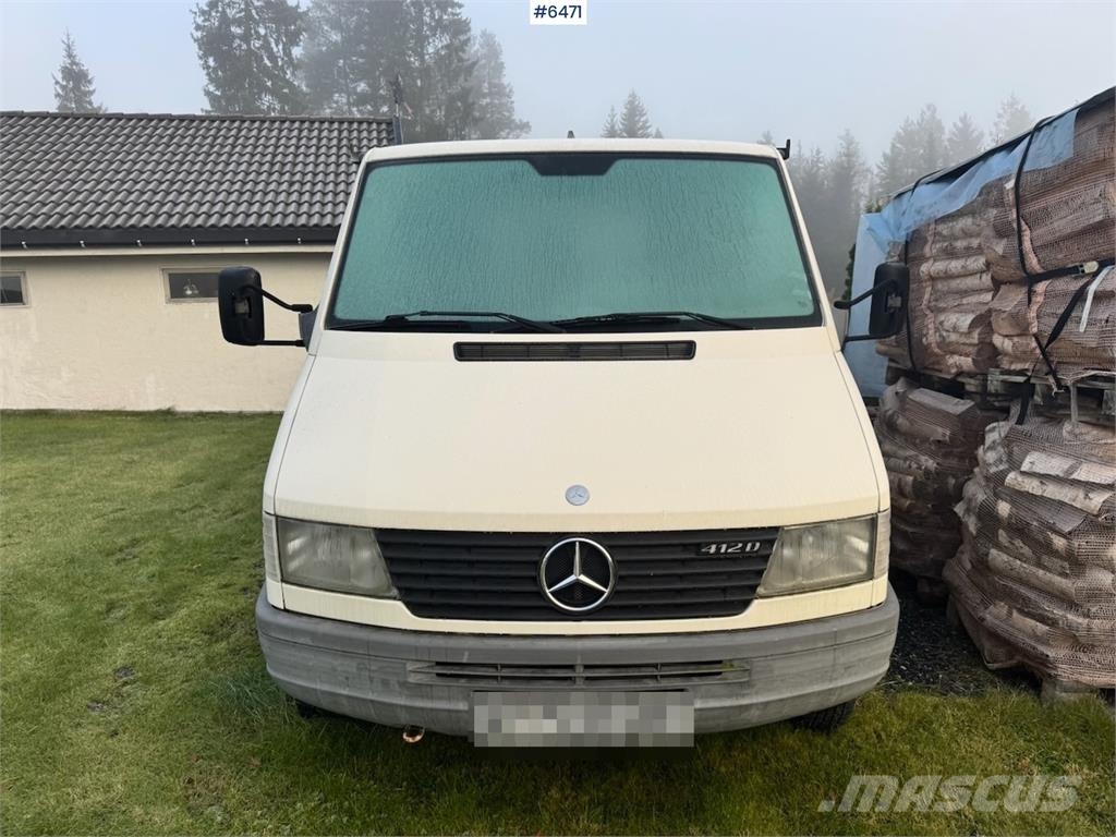 Mercedes-Benz 412D Planbil m/ Bakmontert kran. Otros camiones