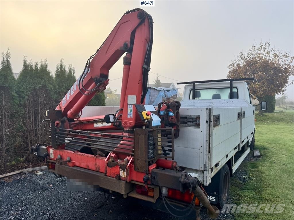 Mercedes-Benz 412D Planbil m/ Bakmontert kran. Otros camiones