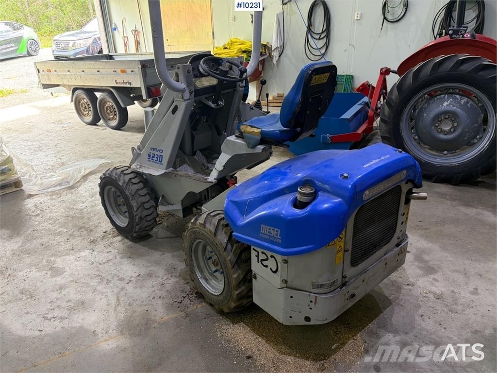 Multione S23D Iekrāvēji uz riteņiem