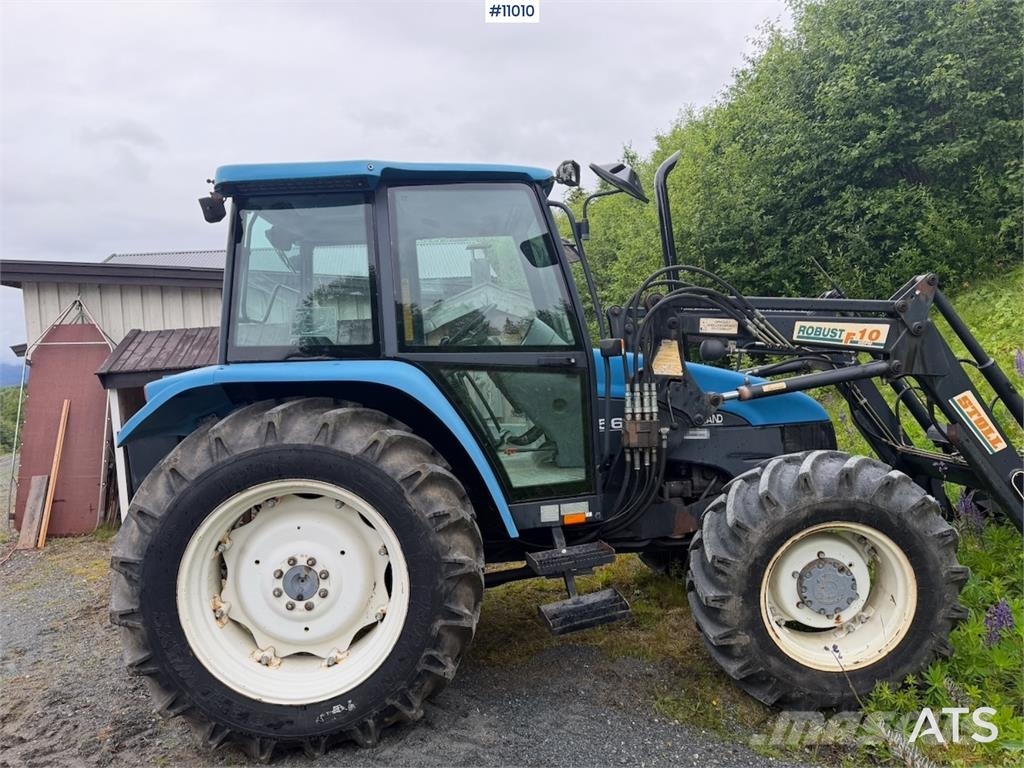 New Holland 5635 4x4 Tractors