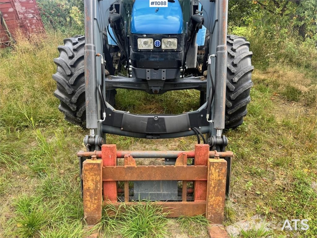New Holland 7635 Traktorer