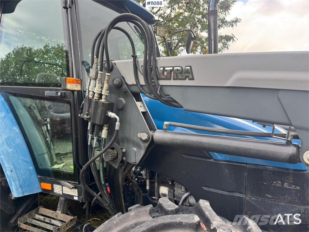 New Holland 7635 Traktorer