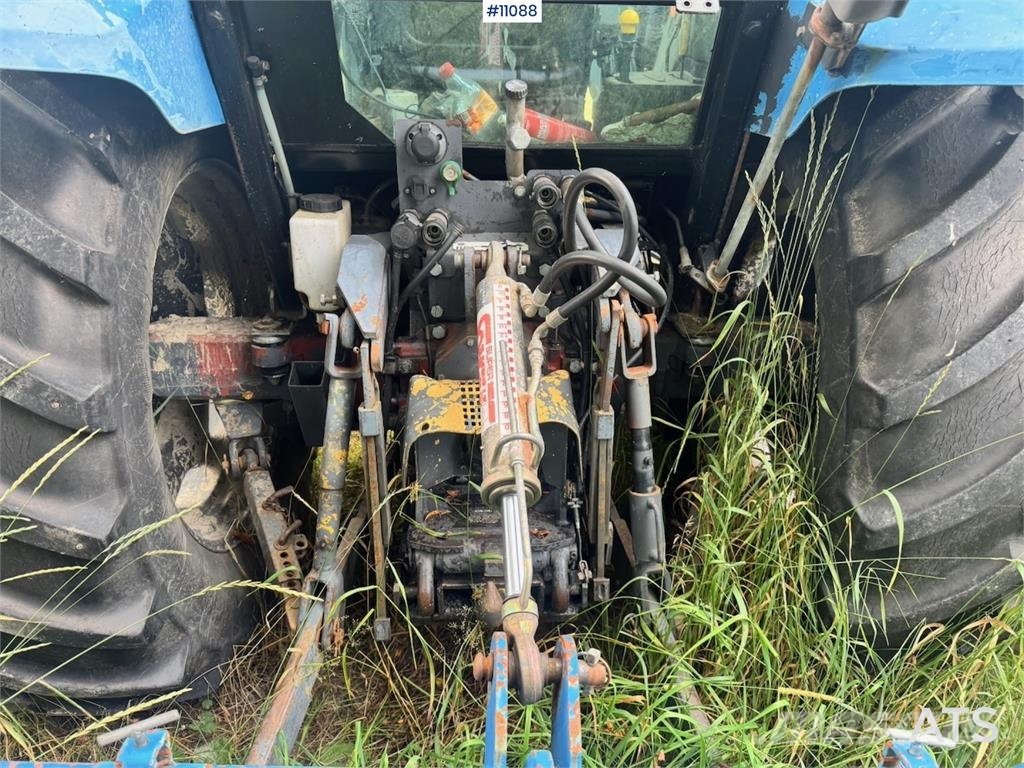 New Holland 7635 Traktorer