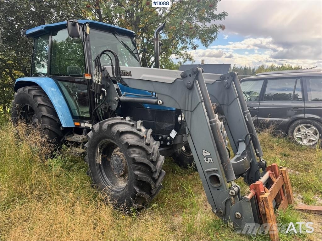 New Holland 7635 Traktorer