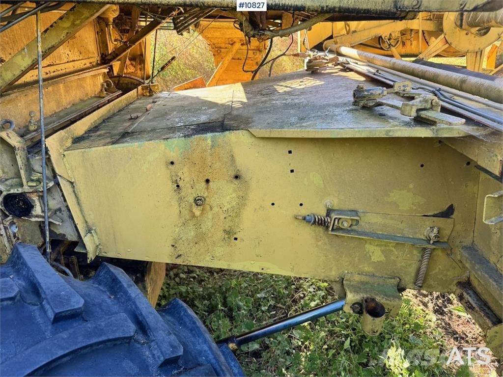 New Holland Clayson 1520 Combine harvesters