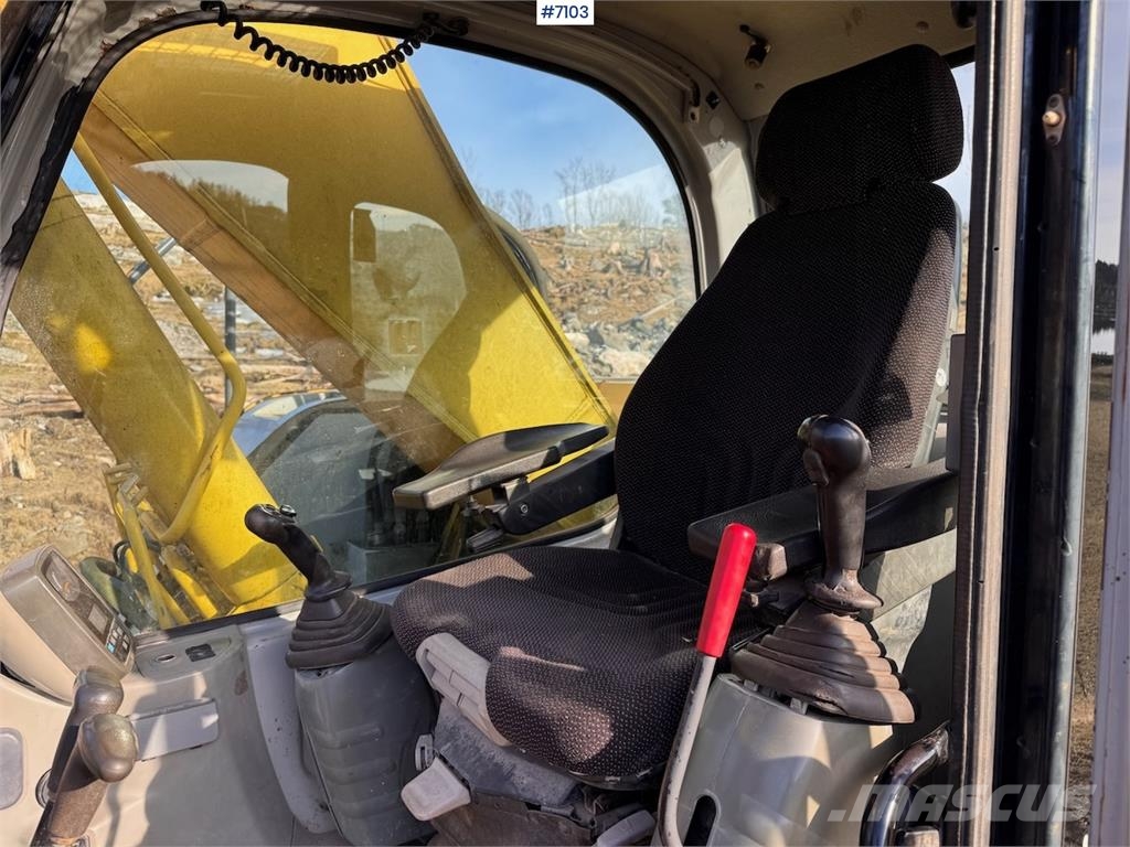 New Holland E235SR-1ES Telakaivukoneet