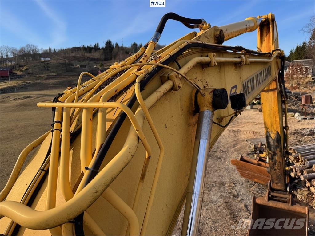 New Holland E235SR-1ES Telakaivukoneet