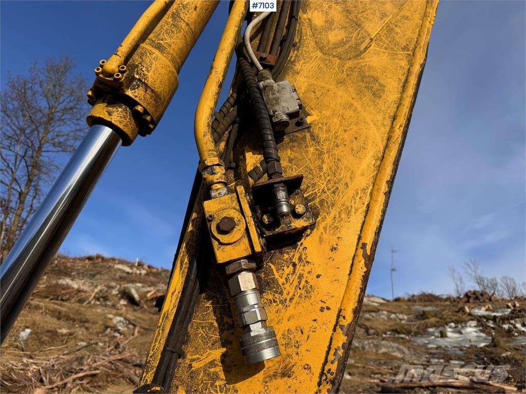 New Holland E235SR-1ES Telakaivukoneet